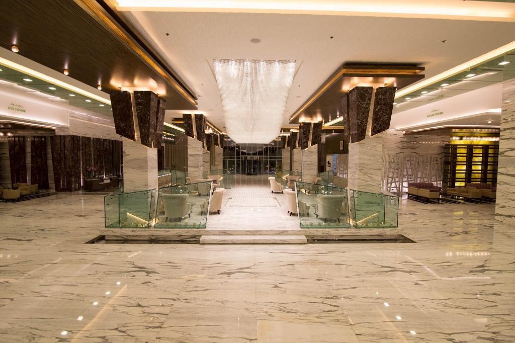 Atana Hotel Dubai Esterno foto The lobby of the hotel