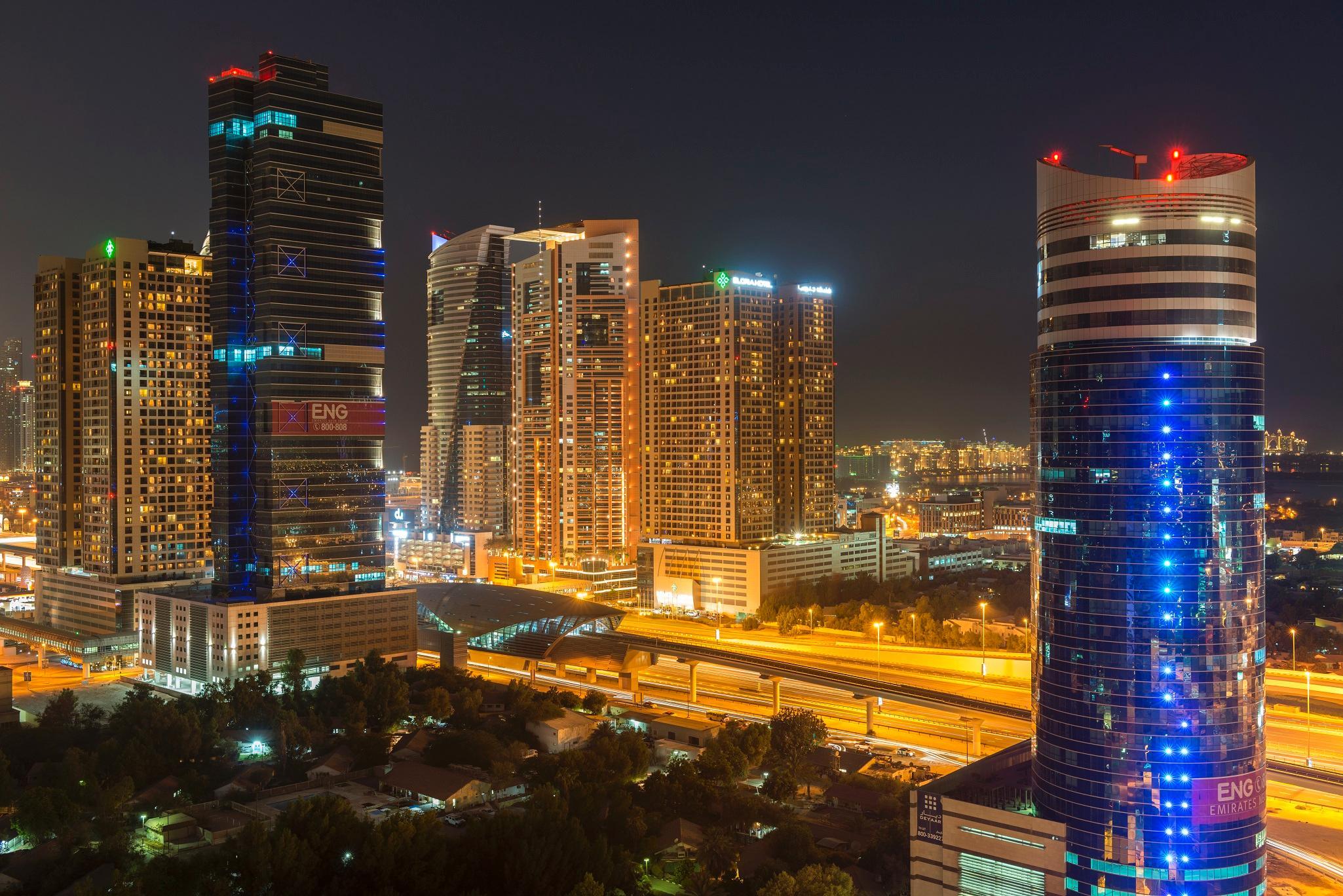 Atana Hotel Dubai Esterno foto The city of Kiev